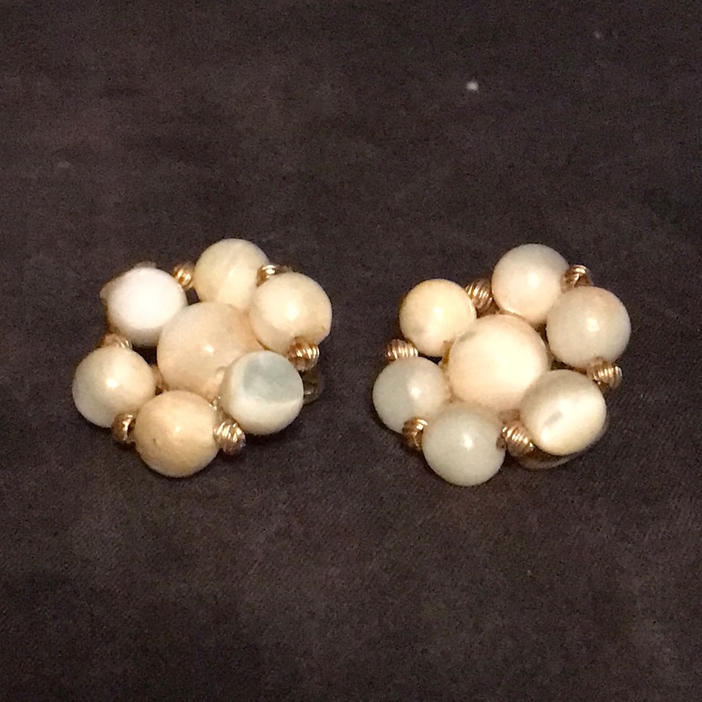 ➡️Vintage‼️➡️ WWII KRAMER Stamped Earrings - Picture 1 of 4